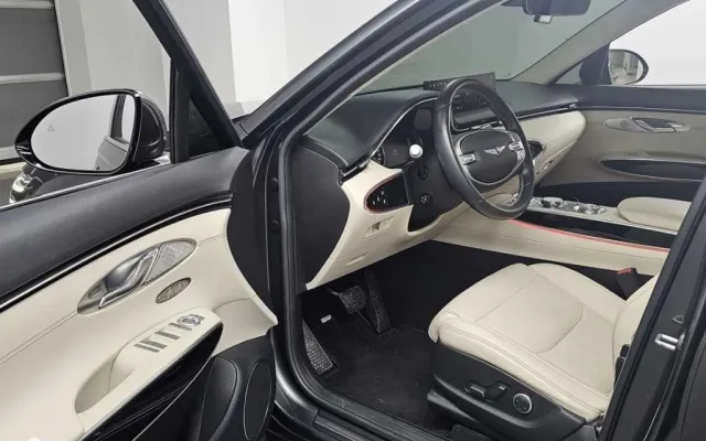 인천중고차할부신용등급 GV70 2.5T 가솔린 AWD 매물 사진 8 - 2022/01 99,972km